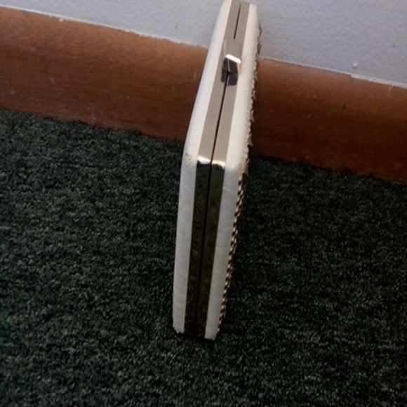 Purse - Picture 2 of 5